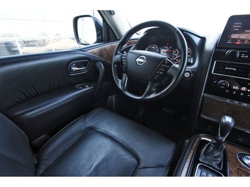 Used 2022 Nissan Armada SL w/ Captain's Chairs Package image 11