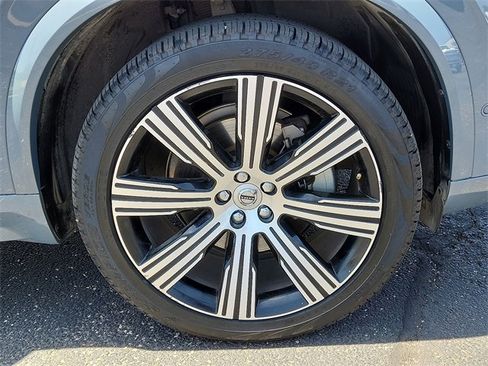 Used 2023 Volvo XC90 B6 Ultimate image 7