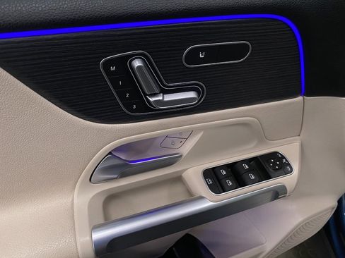 Certified 2023 Mercedes-Benz GLB 250 4MATIC image 31