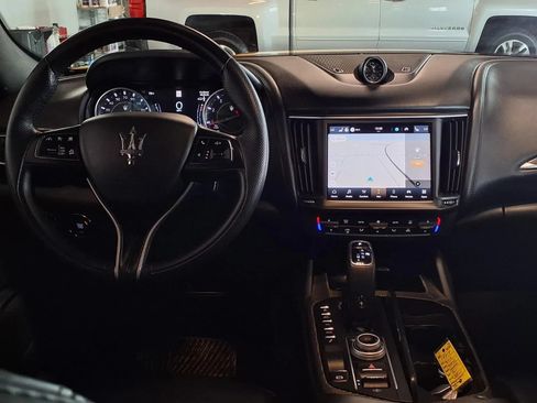 Used 2022 Maserati Levante Modena AWD/4WD image 15