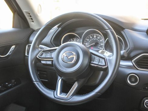Used 2017 MAZDA CX-5 Touring image 15