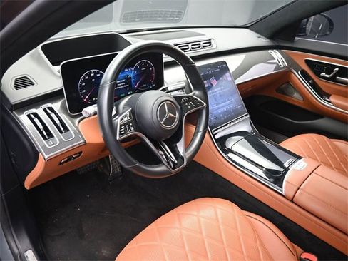 Used 2021 Mercedes-Benz S 580 4MATIC Sedan image 4
