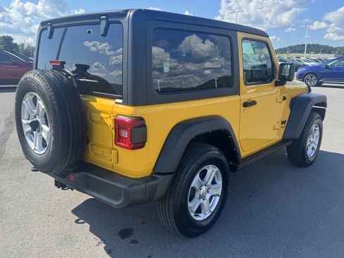 Used 2021 Jeep Wrangler Sport AWD/4WD image 3