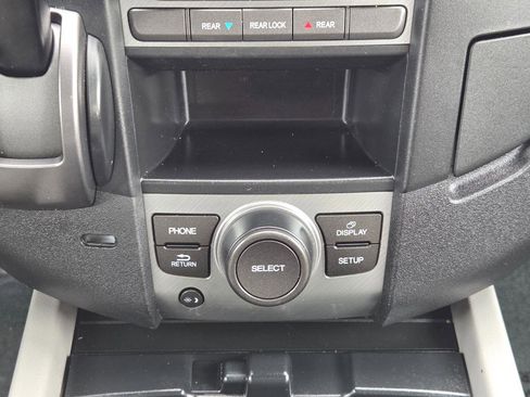 Used 2015 Honda Pilot SE image 18