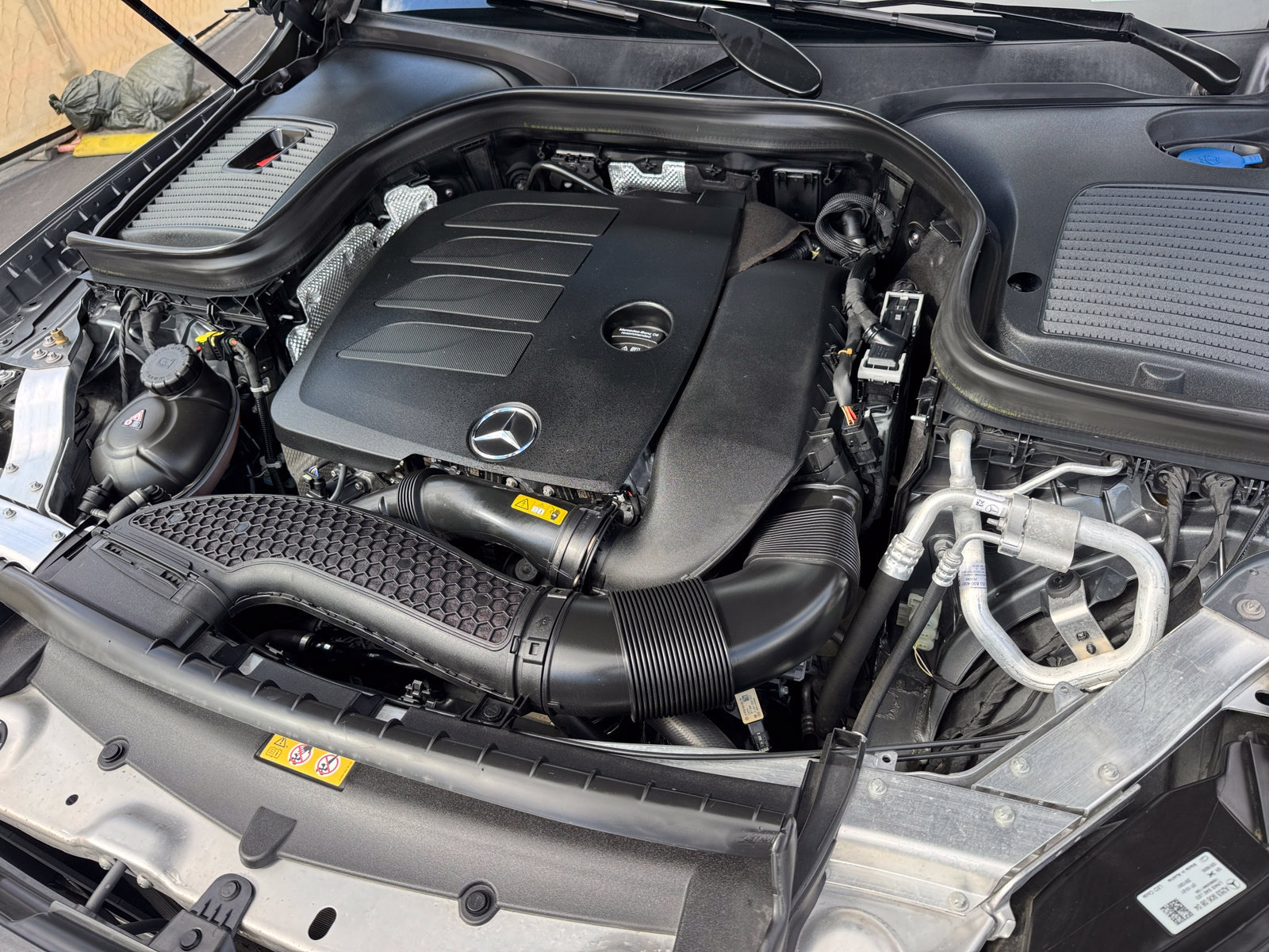 Used 2022 Mercedes-Benz GLC 300 image 6