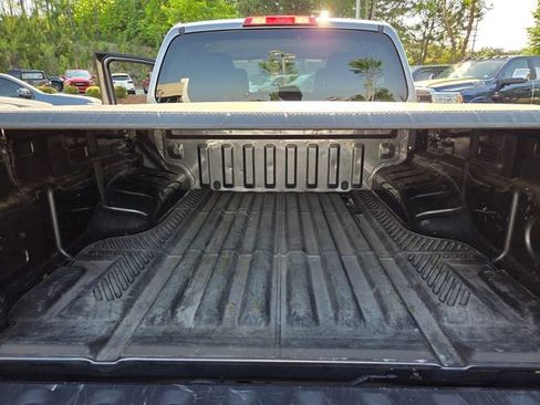 Used 2022 Nissan Frontier SV RWD image 27