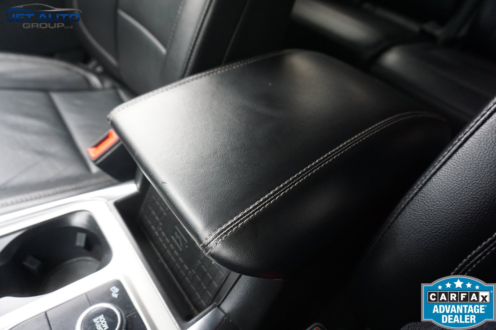 Used 2023 Ford Explorer Limited AWD/4WD image 42