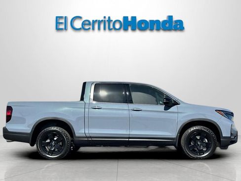 New 2026 Honda Ridgeline Black Edition image 2