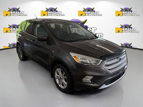Used 2019 Ford Escape SE AWD/4WD image 3