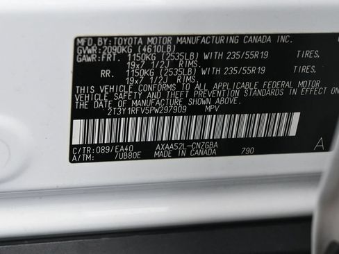Used 2023 Toyota RAV4 Limited FWD image 17