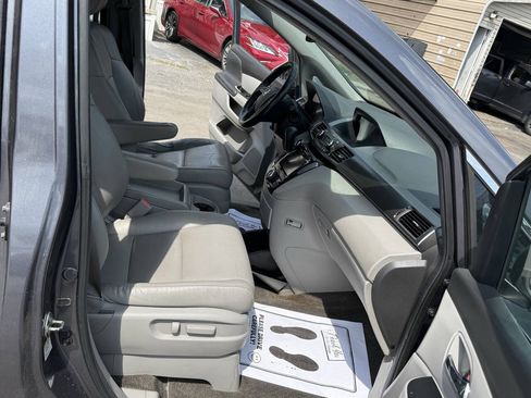 Used 2014 Honda Odyssey EX-L image 19