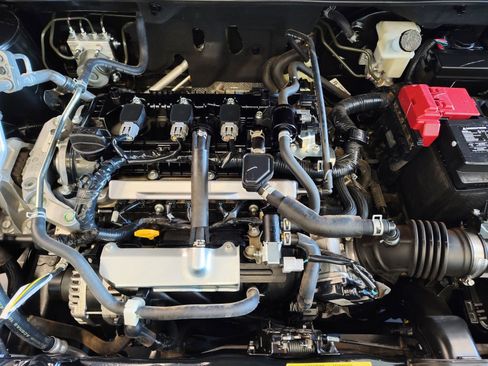 Certified 2025 Nissan Kicks Play S image 28