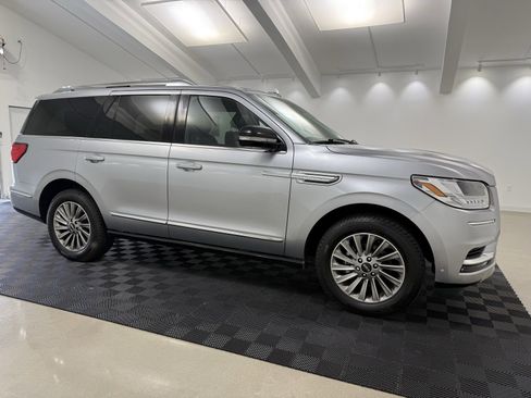 Used 2020 Lincoln Navigator 2WD image 1