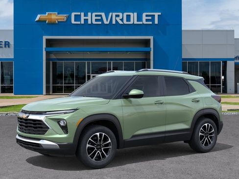New 2026 Chevrolet TrailBlazer LT w/ Convenience Package FWD image 2