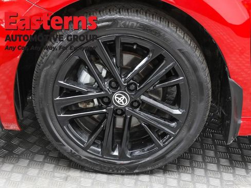 Used 2025 Toyota Camry SE w/ Convenience Package image 32