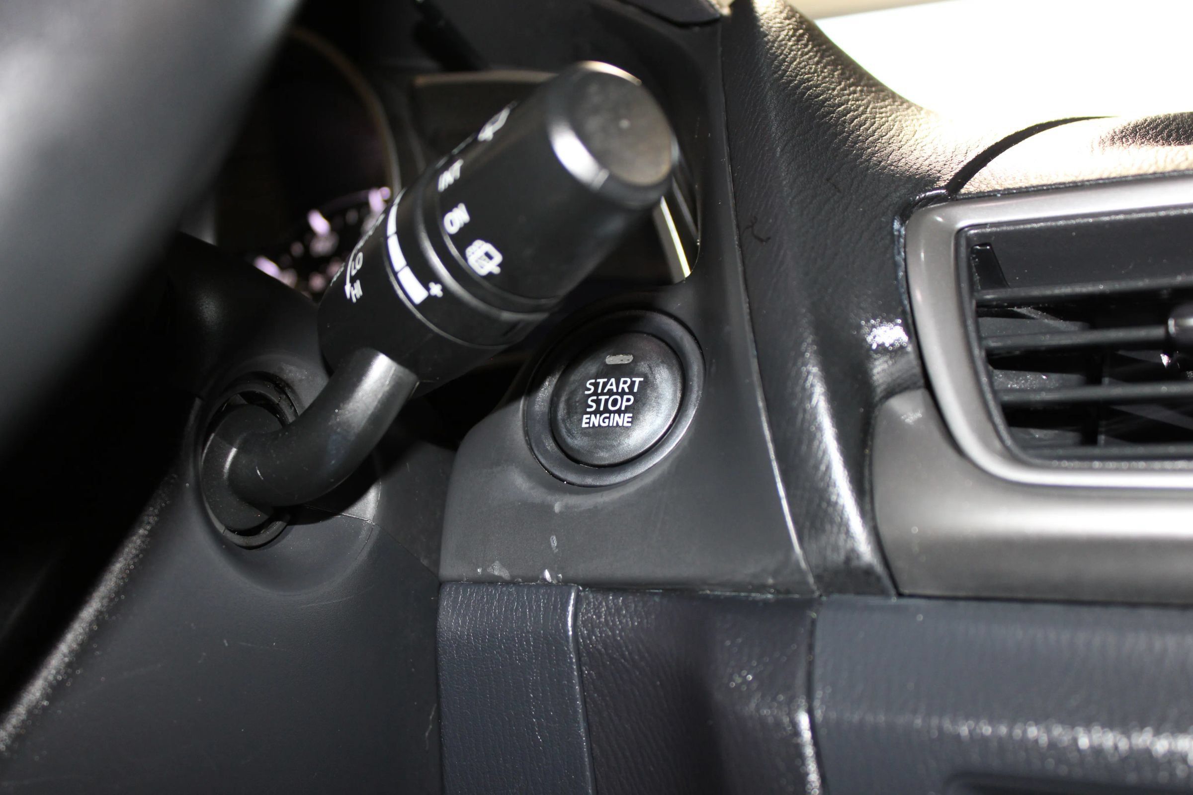 Used 2018 MAZDA MAZDA3 Touring FWD image 22