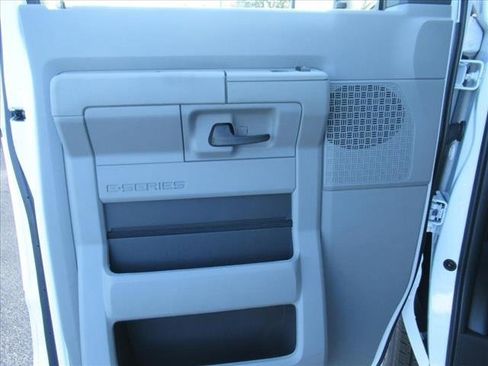 New 2024 Ford E-450 and Econoline 450 Super Duty w/ Power Windows & Locks Group image 12