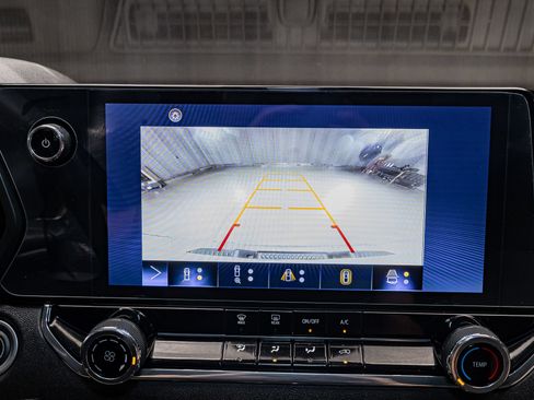 Used 2023 Chevrolet Colorado Trail Boss w/ Technology Package AWD/4WD image 19