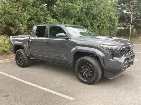 Certified 2025 Toyota Tacoma TRD Sport AWD/4WD image 8