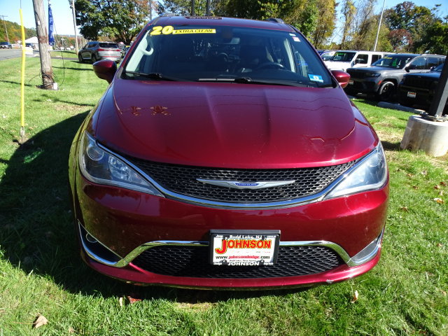 Used 2020 Chrysler Pacifica Touring-L FWD image 24