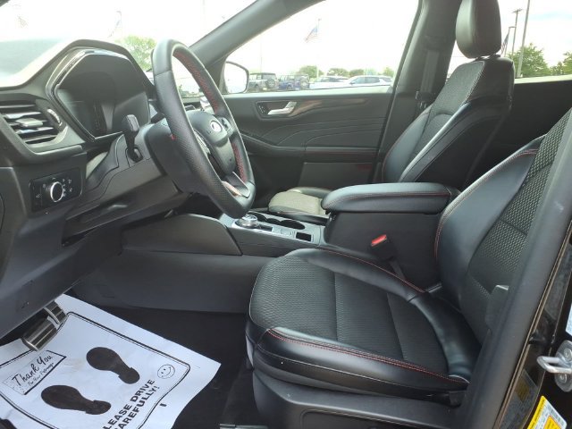 Certified 2024 Ford Escape ST-Line w/ Tech Pack #1 AWD/4WD image 12