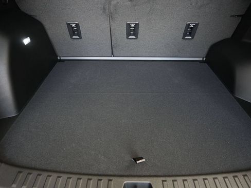 New 2026 Chevrolet Equinox LT w/ Convenience Package II FWD image 20