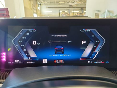 Used 2025 BMW X5 M60i image 22