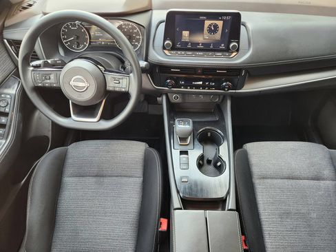 Used 2022 Nissan Rogue SV FWD image 26