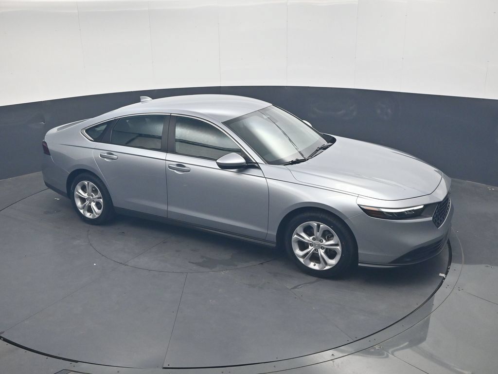 Used 2023 Honda Accord LX image 16