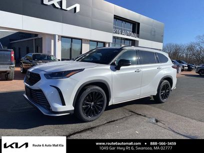 Used 2024 Toyota Highlander XSE
