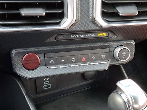 Used 2025 Ford Mustang GT Premium image 15