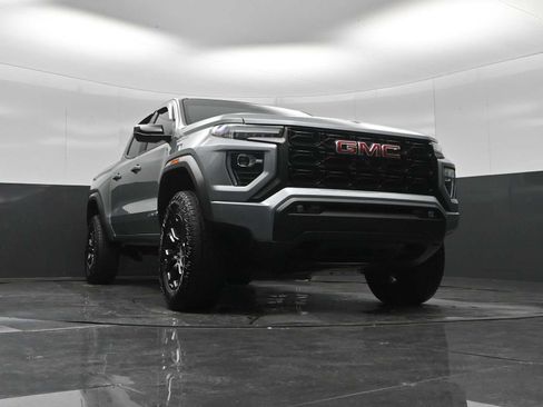 Used 2024 GMC Canyon Elevation w/ Convenience Package AWD/4WD image 19