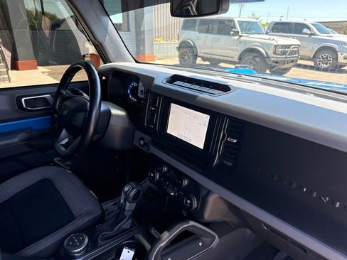 Used 2023 Ford Bronco Big Bend w/ Sasquatch Package AWD/4WD image 16