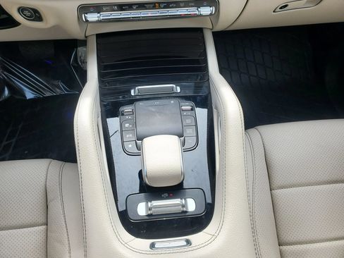 Used 2022 Mercedes-Benz GLS 450 4MATIC image 52
