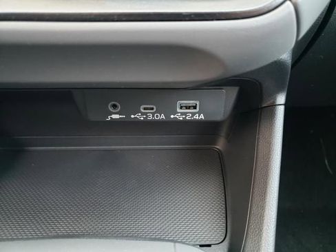 Used 2026 Subaru Crosstrek 2.0i Premium image 18