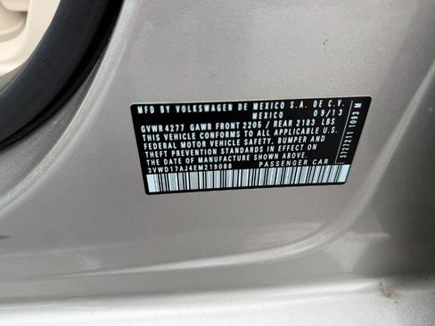 Used 2014 Volkswagen Jetta SE image 12