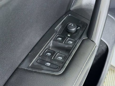 Used 2022 Volkswagen Tiguan S w/ IQ.Drive Package FWD image 20
