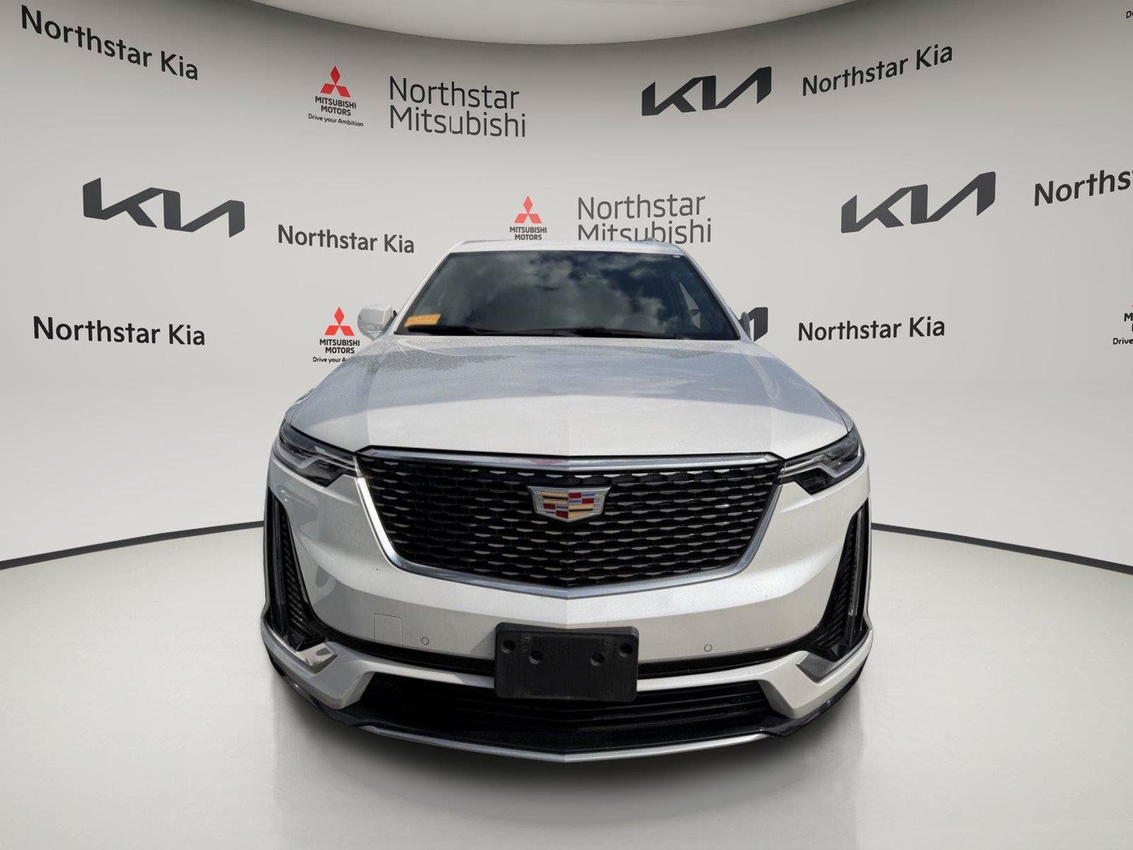 Used 2023 Cadillac XT6 Premium Luxury AWD/4WD image 6