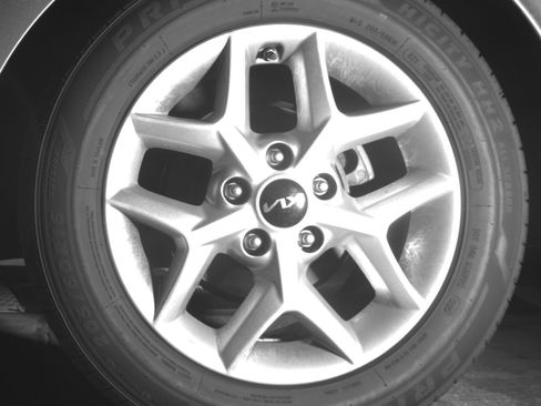 Used 2025 Kia Soul LX w/ LX Technology Package FWD image 21