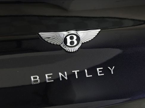 New 2025 Bentley Bentayga Extended Wheelbase image 15