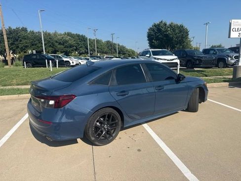 Used 2025 Honda Civic Sport image 3