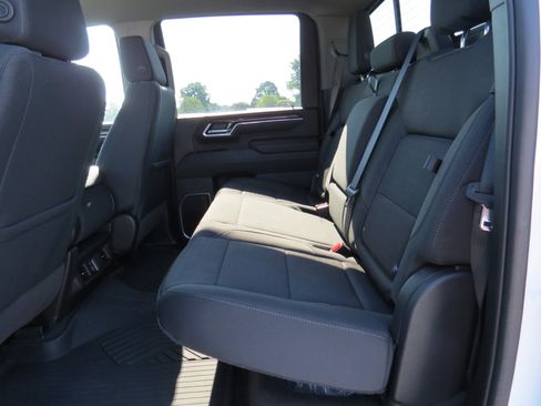 Used 2025 Chevrolet Silverado 2500 LT AWD/4WD image 14