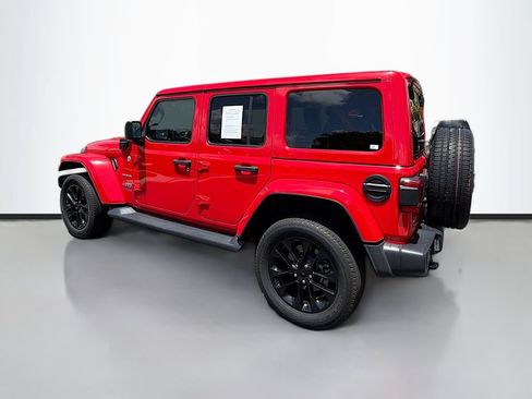 Used 2021 Jeep Wrangler Unlimited Sahara w/ Cold Weather Group AWD/4WD image 7