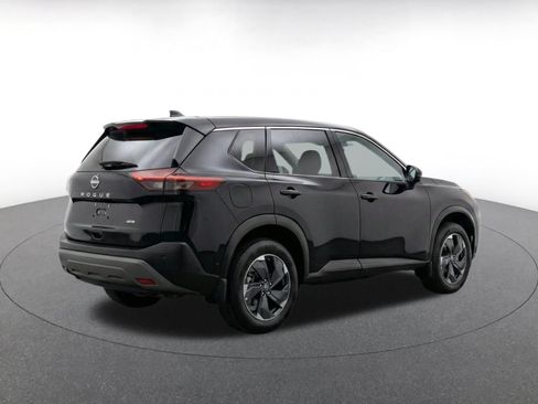 Used 2025 Nissan Rogue SV AWD/4WD image 11