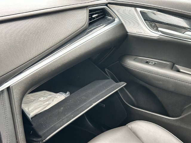 Certified 2025 Cadillac XT5 Premium Luxury w/ LPO, Floor Liner Package AWD/4WD image 36