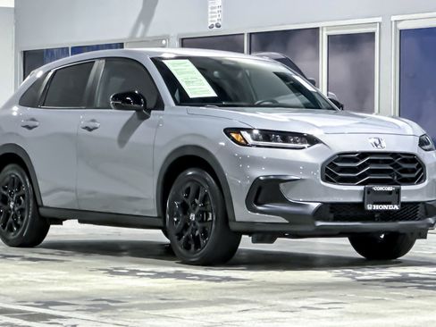 Used 2024 Honda HR-V Sport image 6