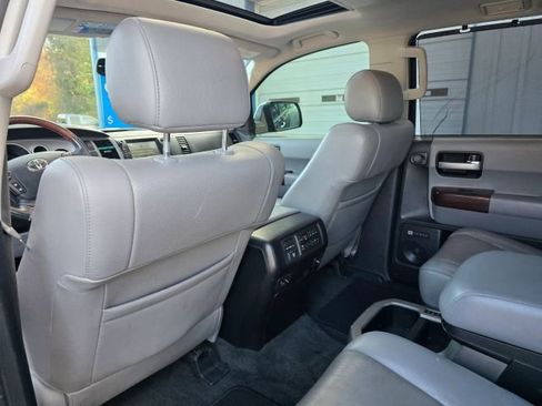 Used 2012 Toyota Sequoia Platinum image 17