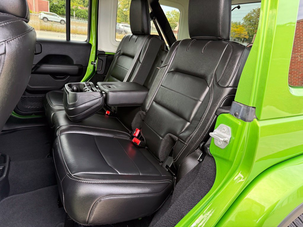 Used 2019 Jeep Wrangler Unlimited Sahara w/ Uconnect 4C Nav & Sound Group AWD/4WD image 20