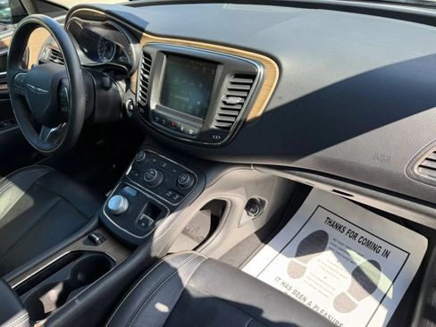 Used 2016 Chrysler 200 C w/ Premium Group AWD/4WD image 28