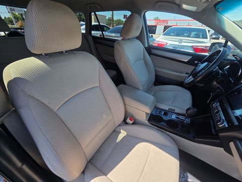 Used 2017 Subaru Outback 2.5i Premium AWD/4WD image 19